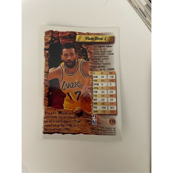 1993 and 1994 topps finest refracter Vlade Divas #197 mint condition - Picture 2 of 2